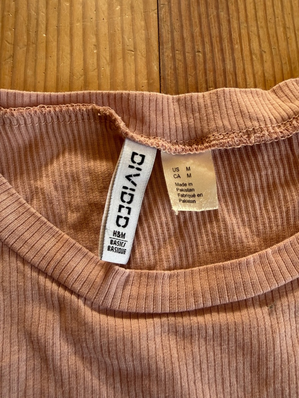 H&M Ribbed basic Crop Tee in Dusty Pink - Picture 2 of 3